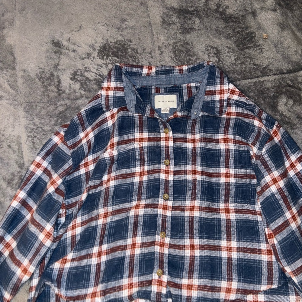 American Eagle Outfitters Blue and Red Casual Button Down Flannel